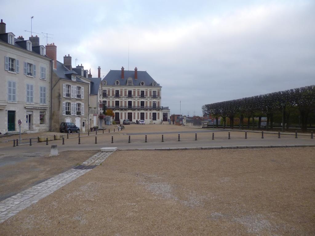 Chez Bruno et Françoise Apartamento Blois Exterior foto